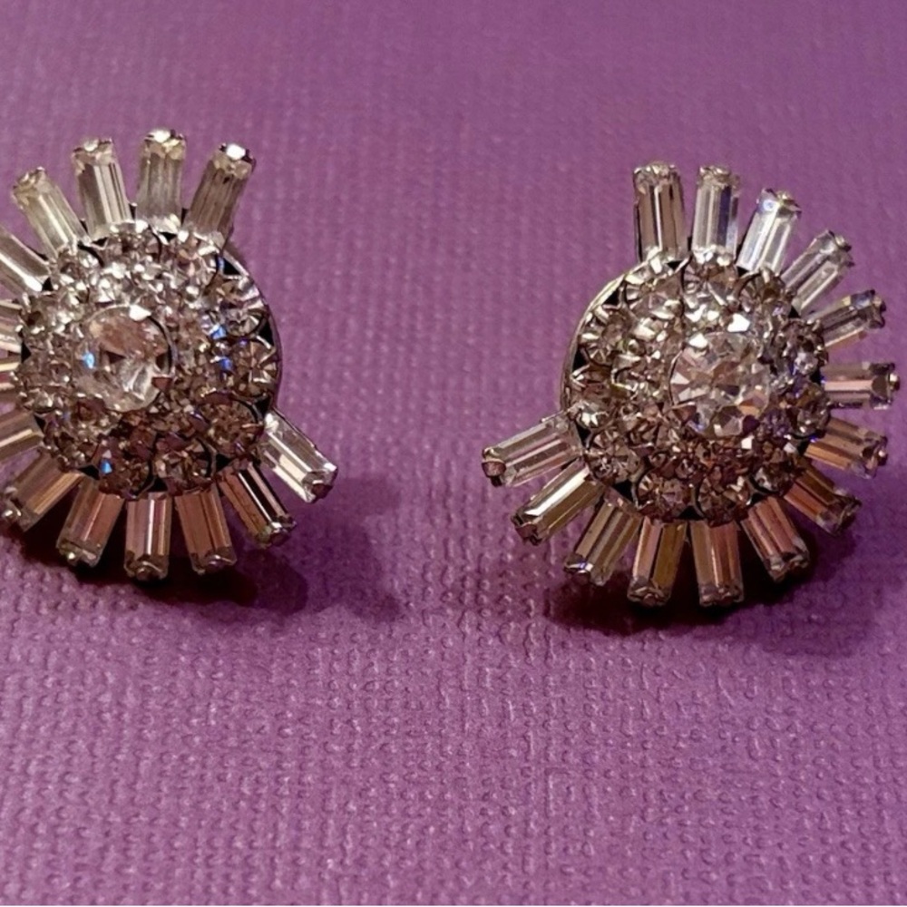 Vintage PARCO Mid-Century Asymmetrical Crystal Statement Screw-back Earrings